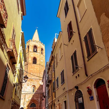 Casa Del Campanil *